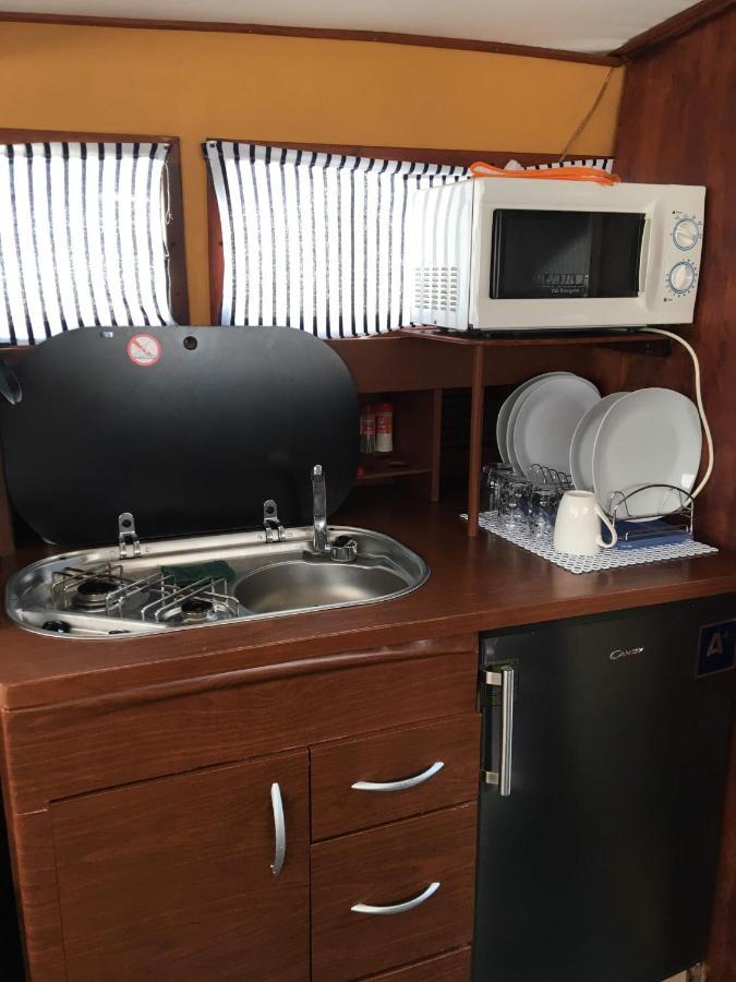 Home Boat Бадалона Екстериор снимка