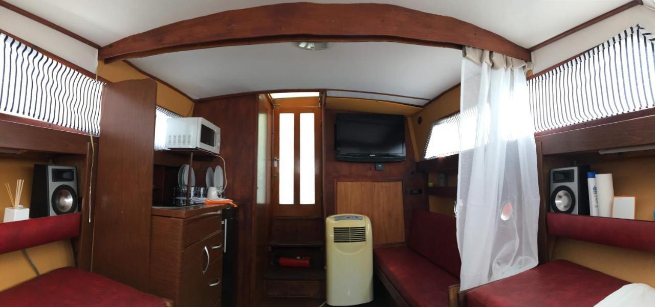 Home Boat Бадалона Екстериор снимка